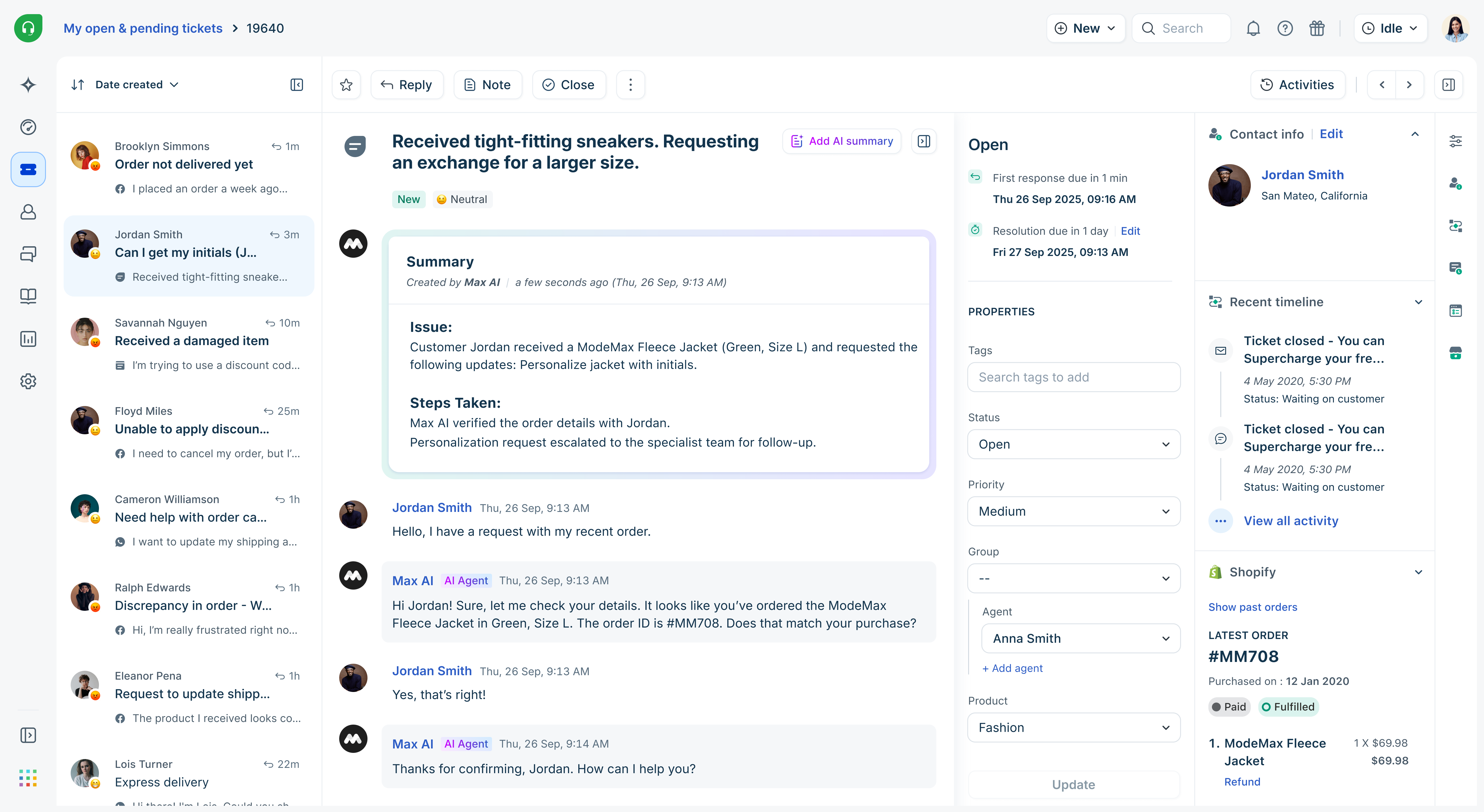 Freshdesk Ticketlisten-Ansicht mit Prioritäts- und Status-Spalten
